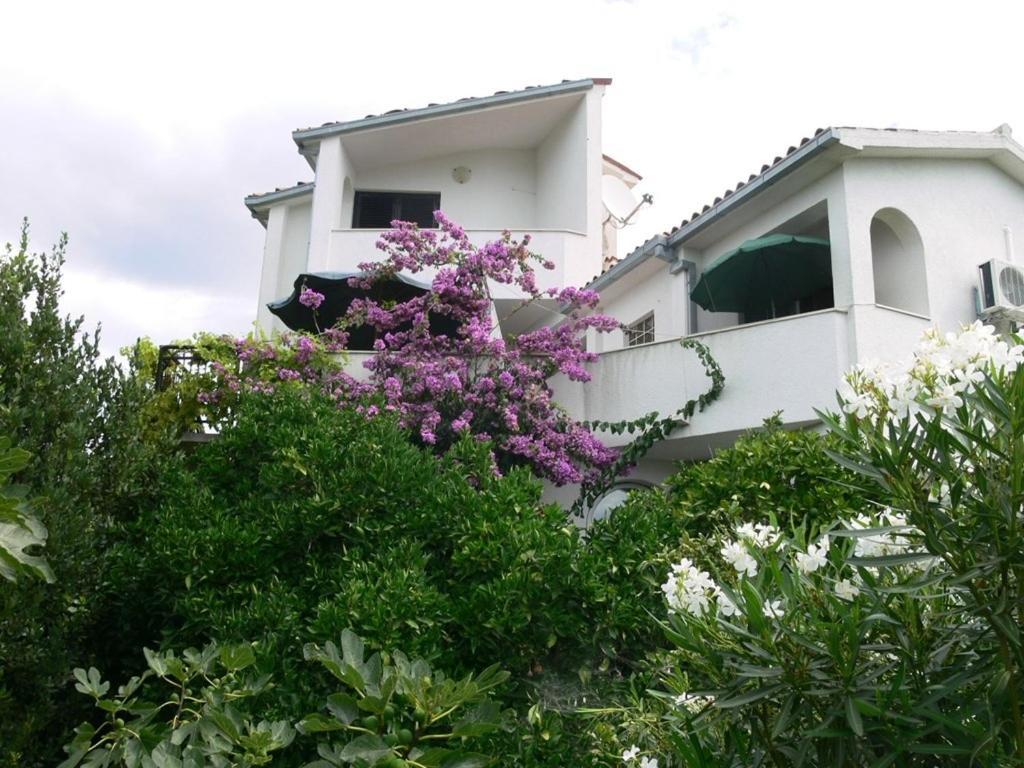 Apartments With A Parking Space Okrug Donji, Ciovo - 13732 Donji Okrug  Exterior photo